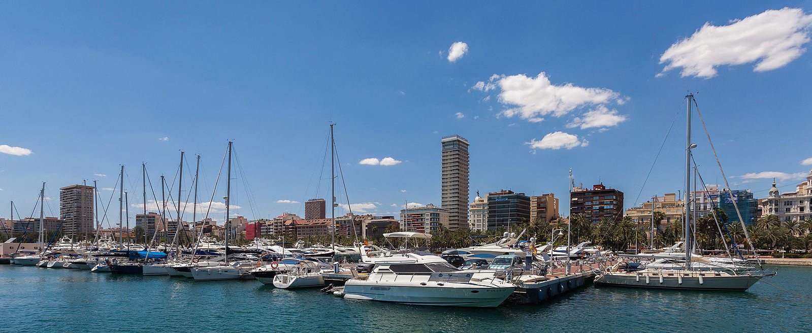 Puerto de Alicante